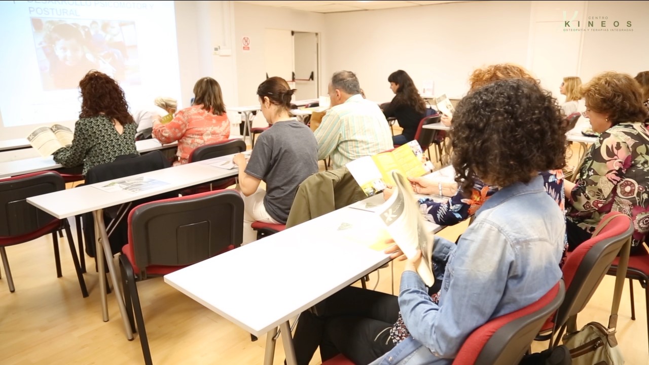 alumnos-reflejos-primitivos-barcelona-escuela Centro educativo IKAR